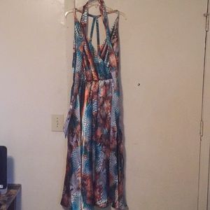 Pretty dress for plus size woman